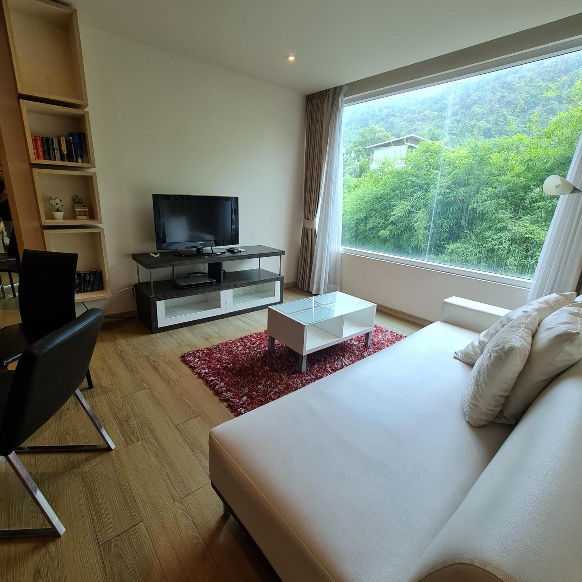 The Baycliff Residences Hotell 4*
