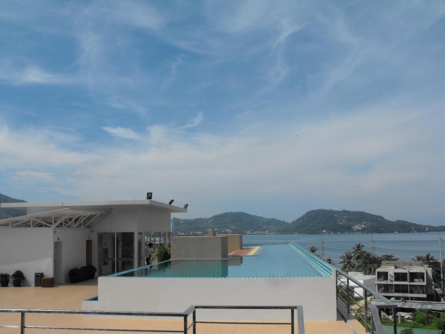 Hotell The Baycliff Residences Patong